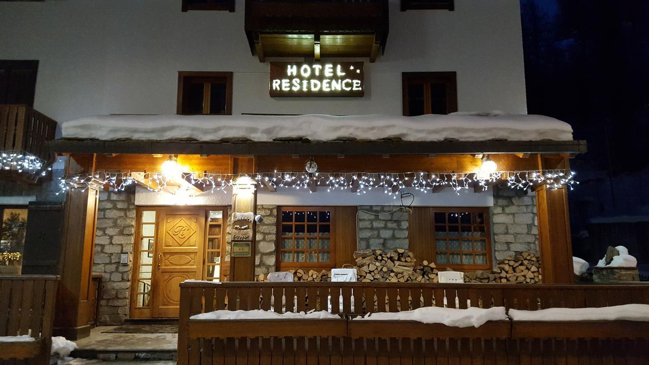 Residence Castelli ブレウイル・チェルヴィナイア エクステリア 写真