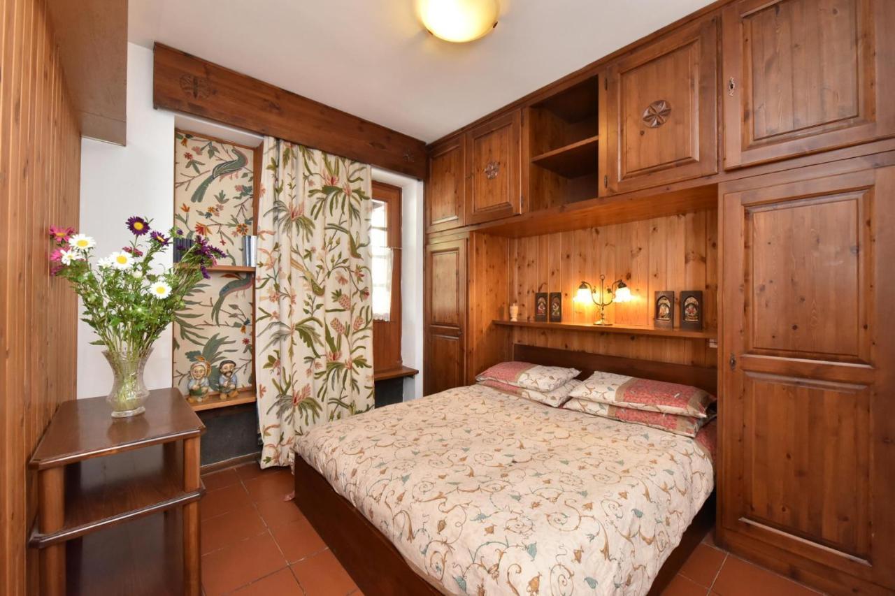 Residence Castelli ブレウイル・チェルヴィナイア エクステリア 写真
