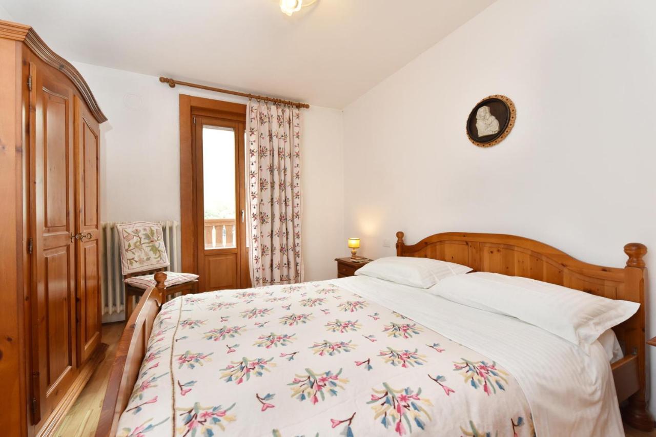 Residence Castelli ブレウイル・チェルヴィナイア エクステリア 写真