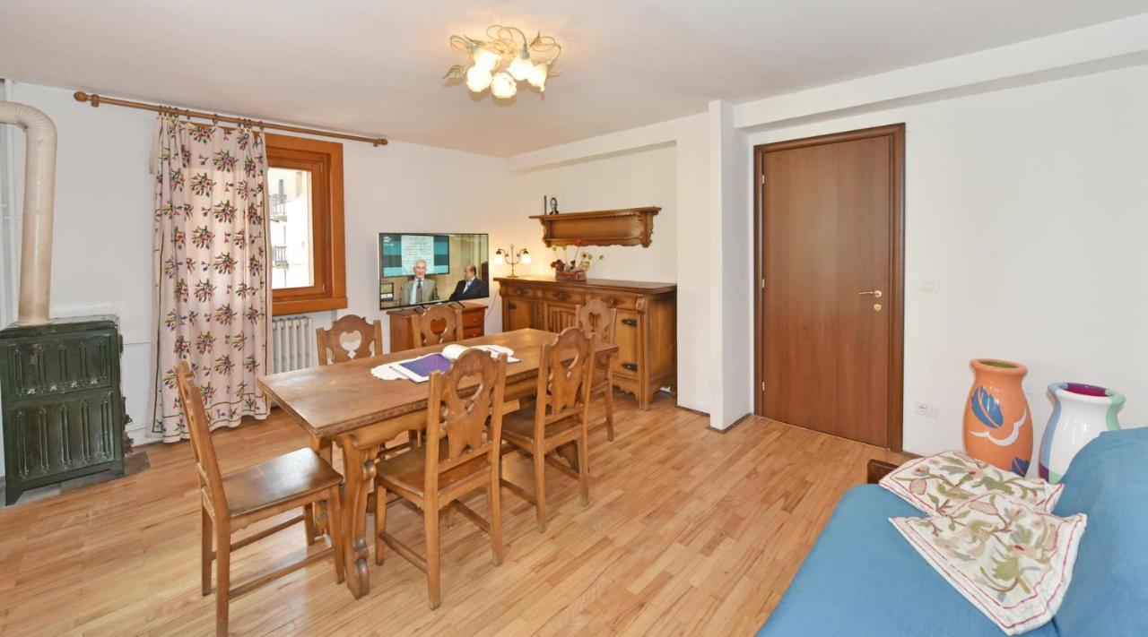 Residence Castelli ブレウイル・チェルヴィナイア エクステリア 写真